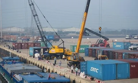 Cảng Phước An (PAP): Kinh doanh thua lỗ, cổ phiếu giảm sâu, cổ đông lớn muốn "tháo chạy"