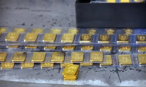 Giá vàng hôm nay 17-6: USD bị bán tháo, vàng tiếp tục tăng giá
