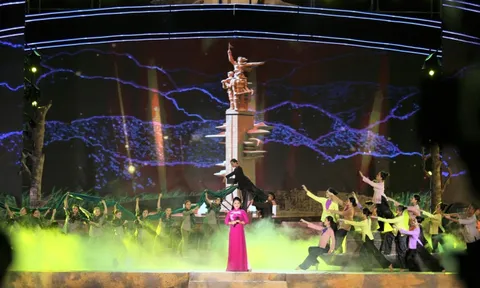 Xúc động chương trình nghệ thuật “Cõi thiêng Đồng Lộc”