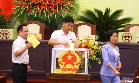 Ông Trần Sỹ Thanh được bầu làm Chủ tịch UBND TP Hà Nội