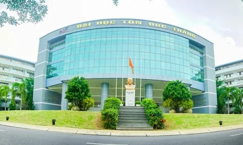 Trường ĐH Tôn Đức Thắng nói gì về thông tin liên tục xuống dốc, hơn 200 tiến sĩ nghỉ việc?