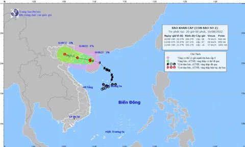Trực tiếp bão số 2: Tâm bão chỉ cách Quảng Ninh 180km, cách Nam Định 300km