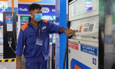 Bộ Công Thương: Không để gián đoạn nguồn cung xăng dầu trong nước