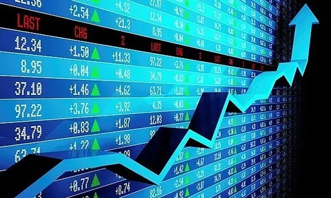 Các cổ phiếu tăng/giảm mạnh nhất trong tháng 8