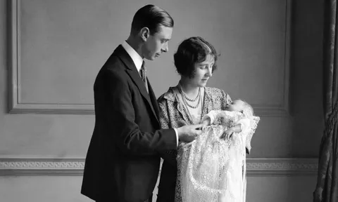 96 năm cuộc đời Nữ hoàng Anh Elizabeth Đệ nhị