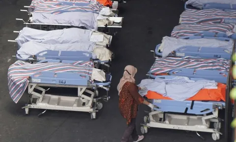 Số người chết trong vụ bạo loạn sân cỏ ở Indonesia tăng lên 174