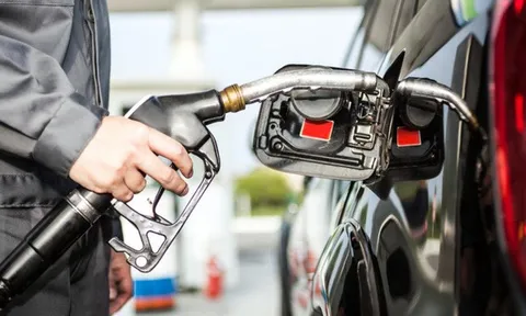 Tiếp tục tăng giá xăng hơn 400 đồng/lít từ 15h00 hôm nay 11/01