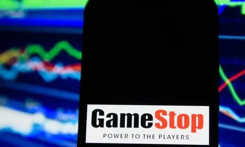 Bong bóng GameStop 'xịt dần': Gần 30 tỷ USD vốn hoá bị thổi bay, nhà đầu tư Reddit tuyên chiến với giới bán khống trên 'mặt trận' khác