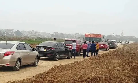 "Cần kiểm soát môi giới cố tình tung tin đồn, đẩy giá đất"