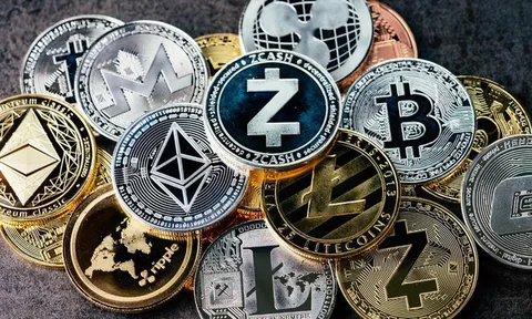 Nhà đầu tư lo lắng khi đỏ sàn, chuyển sang gửi tiết kiệm tiền ảo