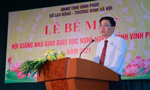 Đấu thầu tại Trường Cao đẳng Kinh tế - Kỹ thuật Vĩnh Phúc: Ai đang “làm xiếc” với tiền ngân sách?