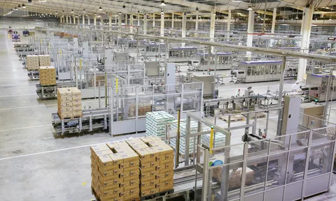 Hệ thống “khủng” 13 nhà máy là nội lực giúp Vinamilk duy trì vị trí dẫn đầu thị trường sữa nhiều năm liền