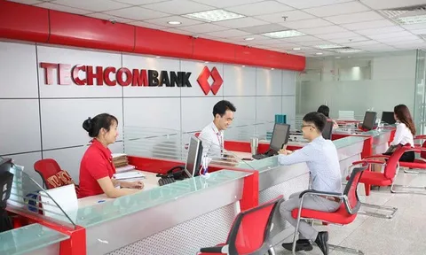 Rủi ro khi Techcombank 'neo' vào Masan, Vingroup