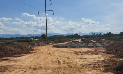 Đô Lương (Nghệ An): Dự án “Quán Lều” hơn 40 tỷ đồng nghi sử dụng vật liệu không đảm bảo dẫn đến công trình kém chất lượng?