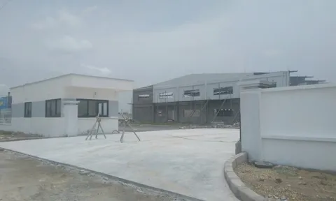 Doanh nghiệp “qua mặt” chính quyền xây công trình khủng không phép?