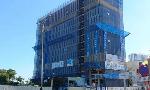 Chủ đầu tư cao ốc cửa ngõ Sân bay Đà Nẵng 'kỳ kèo' thời gian khắc phục sai phạm