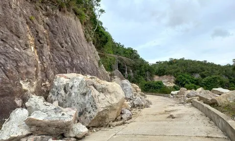 Dự án du lịch tâm linh: 10 năm 'treo' trên núi