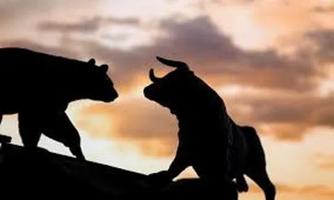 VN-Index đảo chiều tăng mạnh 30 điểm