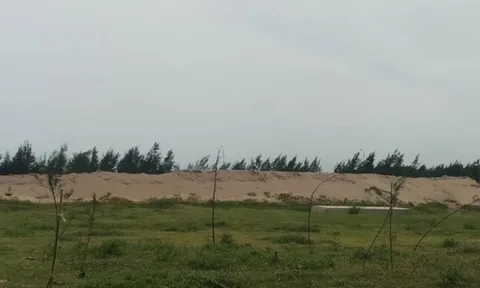 Thái Bình: 'Núi cát' không phép ngang nhiên hoạt động, gây ô nhiễm?