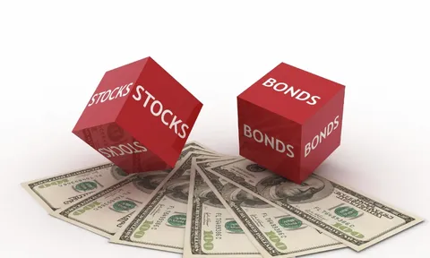 Giá trị giao dịch trái phiếu chính phủ trên thứ cấp giảm mạnh trong tháng 7