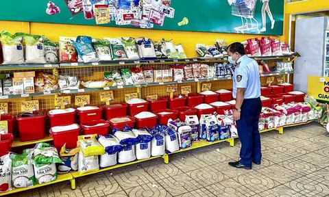 Xử phạt 9 cửa Bách Hóa Xanh ở Bình Phước vì bán hàng quá hạn sử dụng