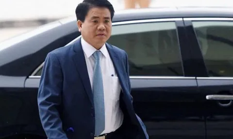 Những hợp đồng kinh tế nào đã 'nuôi lớn' công ty gia đình của ông Nguyễn Đức Chung?