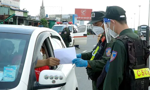 TP. HCM đổi giấy đi đường mới từ 0h đêm nay