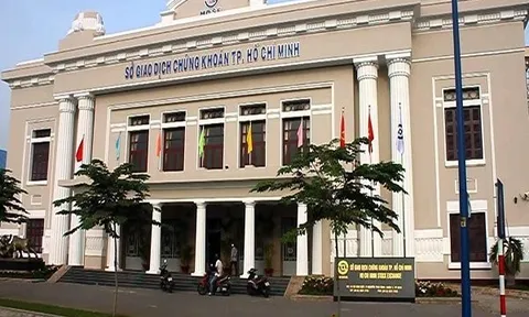 Nới biên độ giá sàn HOSE, khó khả thi