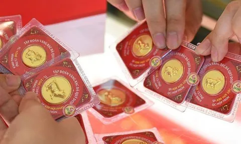 Mua vàng lúc này, khách nguy cơ lỗ lớn