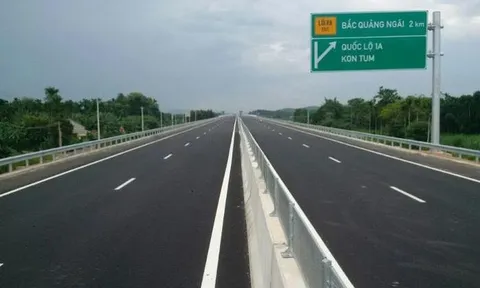 Cao tốc Đà Nẵng - Quảng Ngãi: 'Lùm xùm' gói thầu đang nợ tiền Hàn Quốc