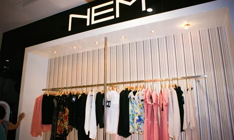 Đằng sau khoản nợ hàng trăm tỷ của thời trang NEM: Chê Zara, H&M "đánh trống khua chiêng" nhưng lại chậm thay đổi, và cái kết khi ngủ quên trên chiến thắng
