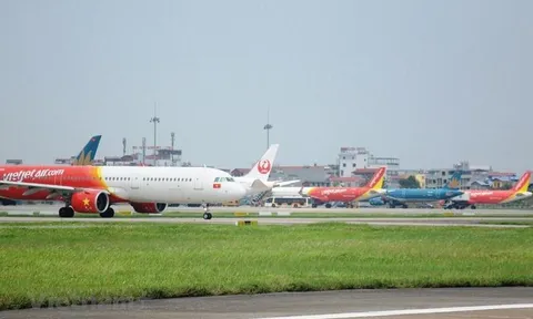 Áp giá sàn vé máy bay: Dấu chấm hết cho vé rẻ 0 đồng!