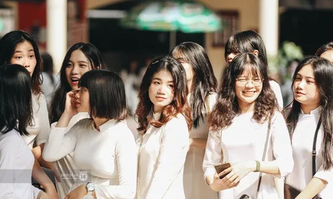 Điểm chuẩn đại học 2021: Ngành tăng đến 9 điểm, ngành 'hot' mỗi môn 10 điểm vẫn trượt