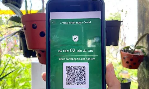 Từ 1-10, người dân TP.HCM đến cơ quan nhà nước phải tiêm đủ 2 mũi vaccine