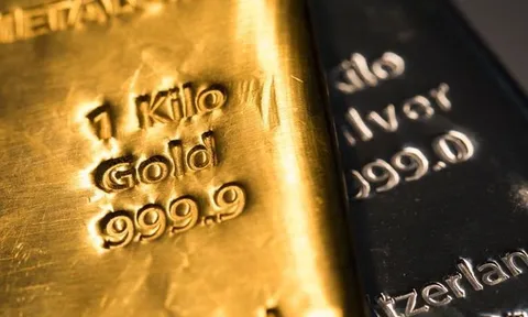 Khủng hoảng Evergrande 'thổi' giá vàng tăng vọt