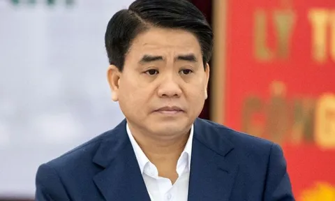 2 email Bùi Quang Huy gửi ông Nguyễn Đức Chung có nội dung gì?