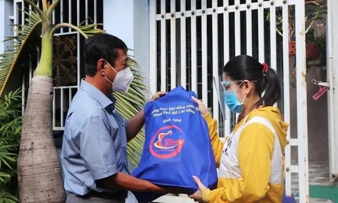 TP HCM hỗ trợ đợt 3 cho những đối tượng khó khăn do dịch Covid-19