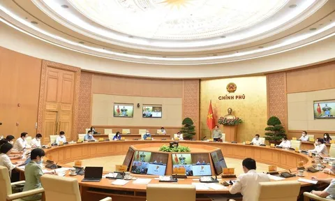 Thủ tướng nêu 6 nguyên tắc để sống chung với Covid-19