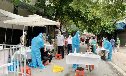 Ngày 1/10: Thêm 6.957 ca mắc COVID-19, kỷ lục mới 27.520 người khỏi bệnh