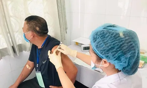 Giảm ca mắc, tử vong do COVID-19