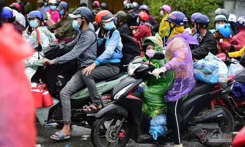 Lớn hụt kiểu lớn, nhỏ thiếu kiểu nhỏ: Bài toán đau đầu ở Sài Gòn