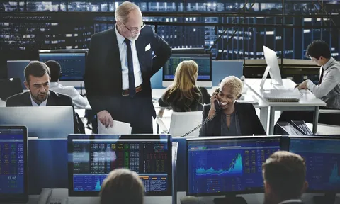 Giao dịch chứng khoán khối ngoại tuần 11-15/10: Bán ròng gần 3.000 tỷ đồng, đột biến tại MML