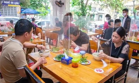 TP Hồ Chí Minh: Kiến nghị cho phép dịch vụ ăn uống được phục vụ tại chỗ