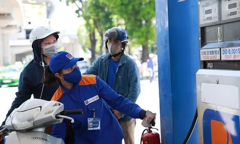 Giá xăng dầu tăng mạnh hơn 1.400 đồng/lít từ chiều nay