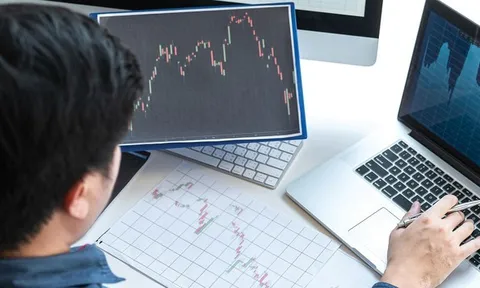 Chứng khoán phiên chiều 29/10: Dòng tiền như “thác lũ” kéo VN-Index tăng hơn 6 điểm