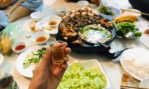 TPHCM: 'Ăn nhậu quá đà, coi chừng dính F0…'