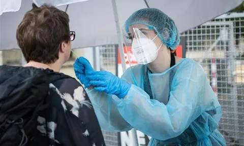 COVID-19 tới 6 giờ ngày 6/11: Dịch tái bùng phát tại nhiều nước khi mùa Đông tới; Số ca tử vong trên toàn cầu tăng trở lại