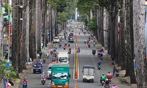 Ba quận, huyện ở TP.HCM tăng cấp độ dịch, một xã 'vùng đỏ'