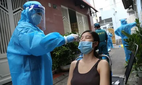 Người dân không phải trình kết quả xét nghiệm COVID-19 khi đi lại