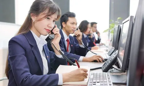 Nhà đầu tư F0 đang bỏ vàng, chơi chứng khoán